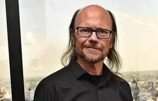 En defensa de la sala oscura