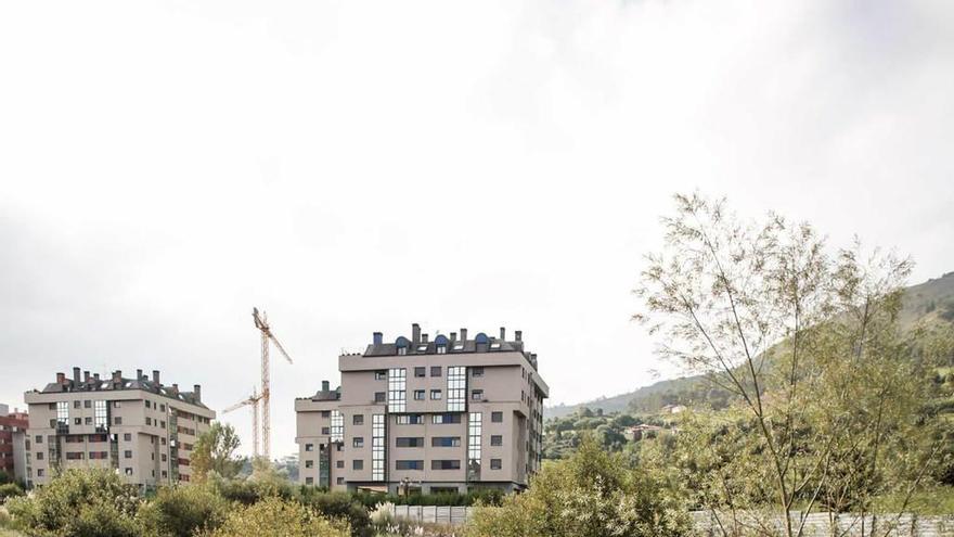 Uno de los solares abandonados del barrio de Ciudad Naranco.