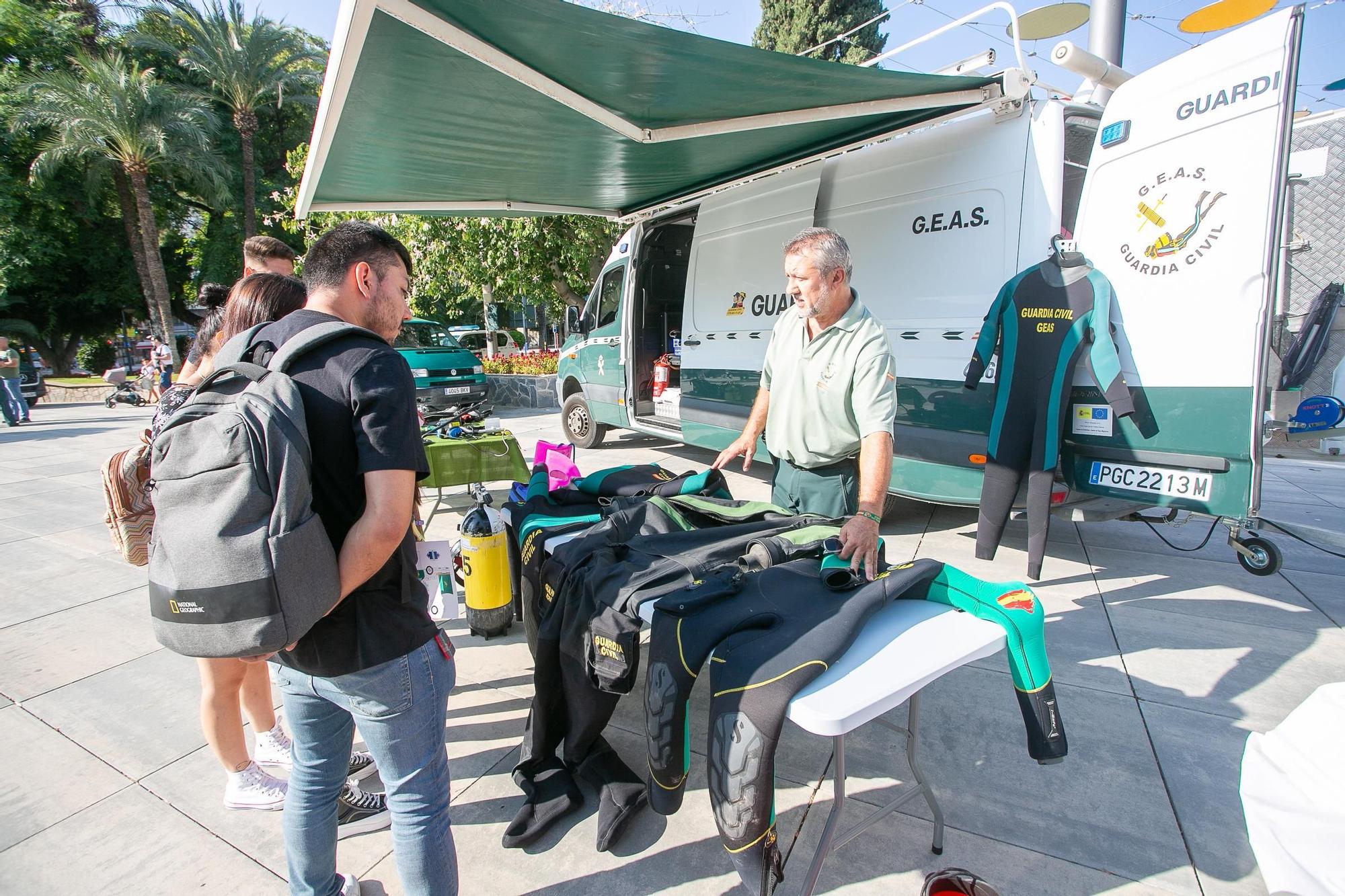 La Guardia Civil expone sus recursos humanos y técnicos por la festividad de su Patrona