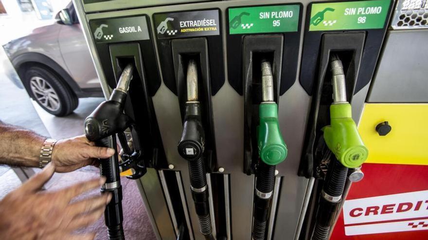 Malas noticias para los conductores: esto pasará con el precio de la gasolina en Semana Santa