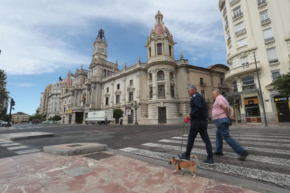 Primer fin de semana desde la peatonalización completa de la Plaza del Ayuntamiento.