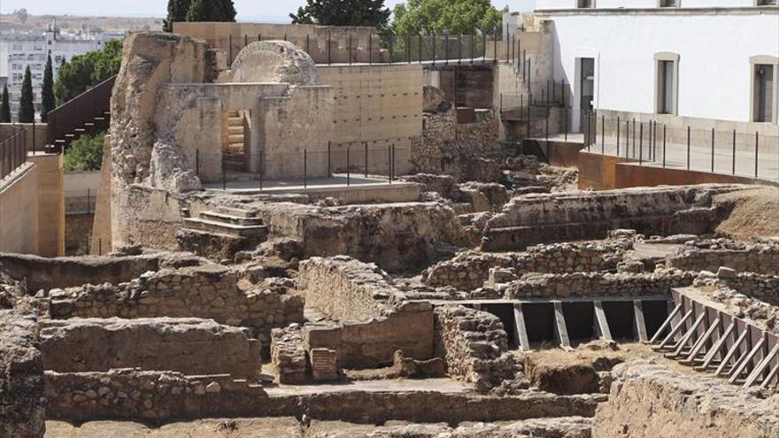 Esta mañana hay una visita guiada gratuita a la Alcazaba de Ibn Marwan