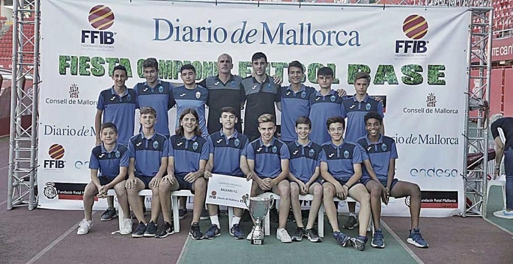 CAMPEÓN: Atlético Baleares. Infantil Primera Liga B