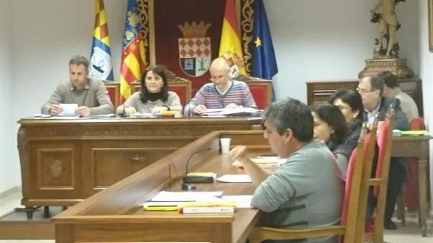 La Vilavella saca a la luz otra factura impagada de casi 6.000 euros del 2009