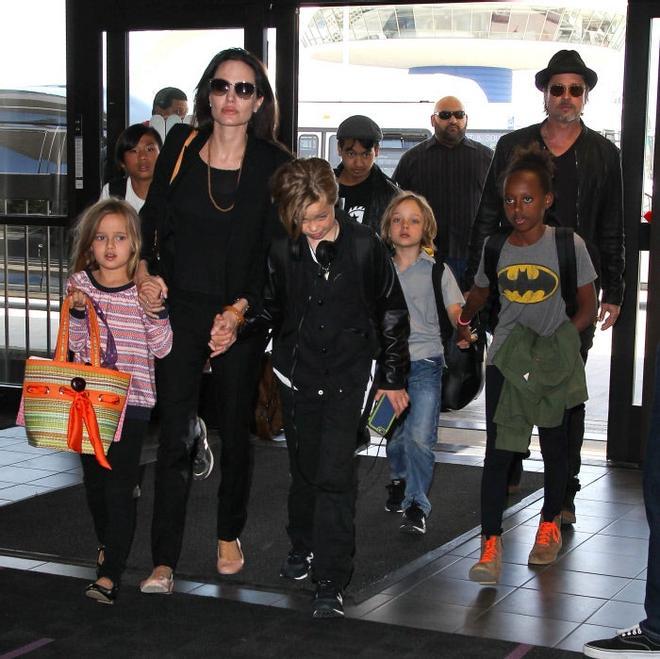 Angelina Jolie, Brad Pitt y sus seis hijos