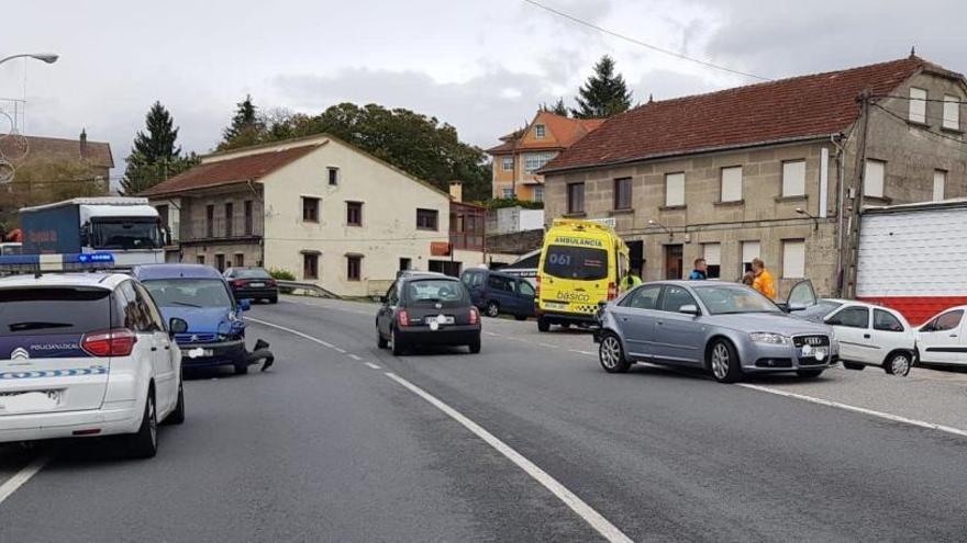 Los coches implicados en el accidente en Redondela. / Policía Local