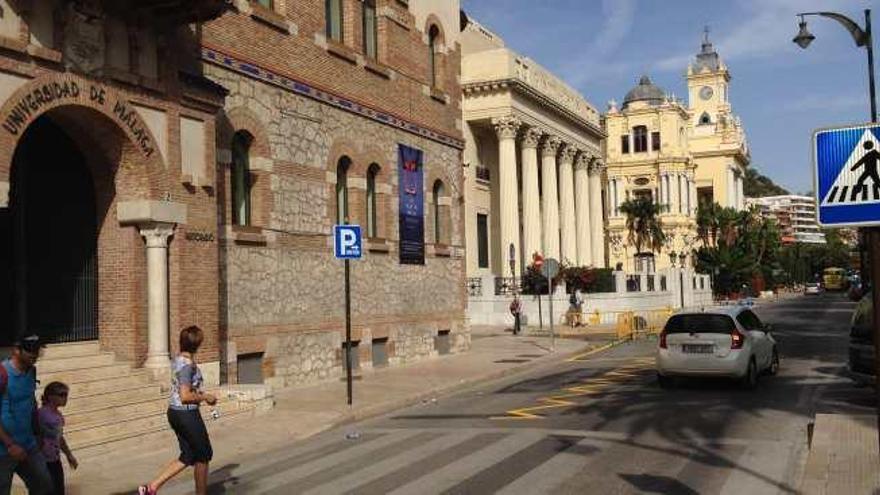 Ayuntamiento, Banco de España y el Rectorado formarían la gran manzana peatonal junto a los jardines de Pedro Luis Alonso.