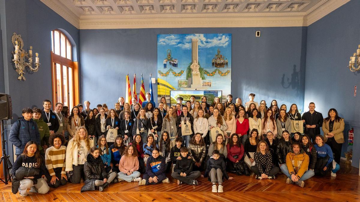 Fotogaleria I L'Ajuntament de Vila-real rep ala participants al concert internacional de corals