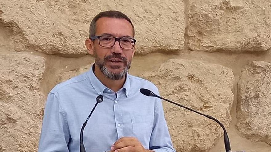 El portavoz del PSOE, José Antonio Romero, en el Ayuntamiento de Córdoba.
