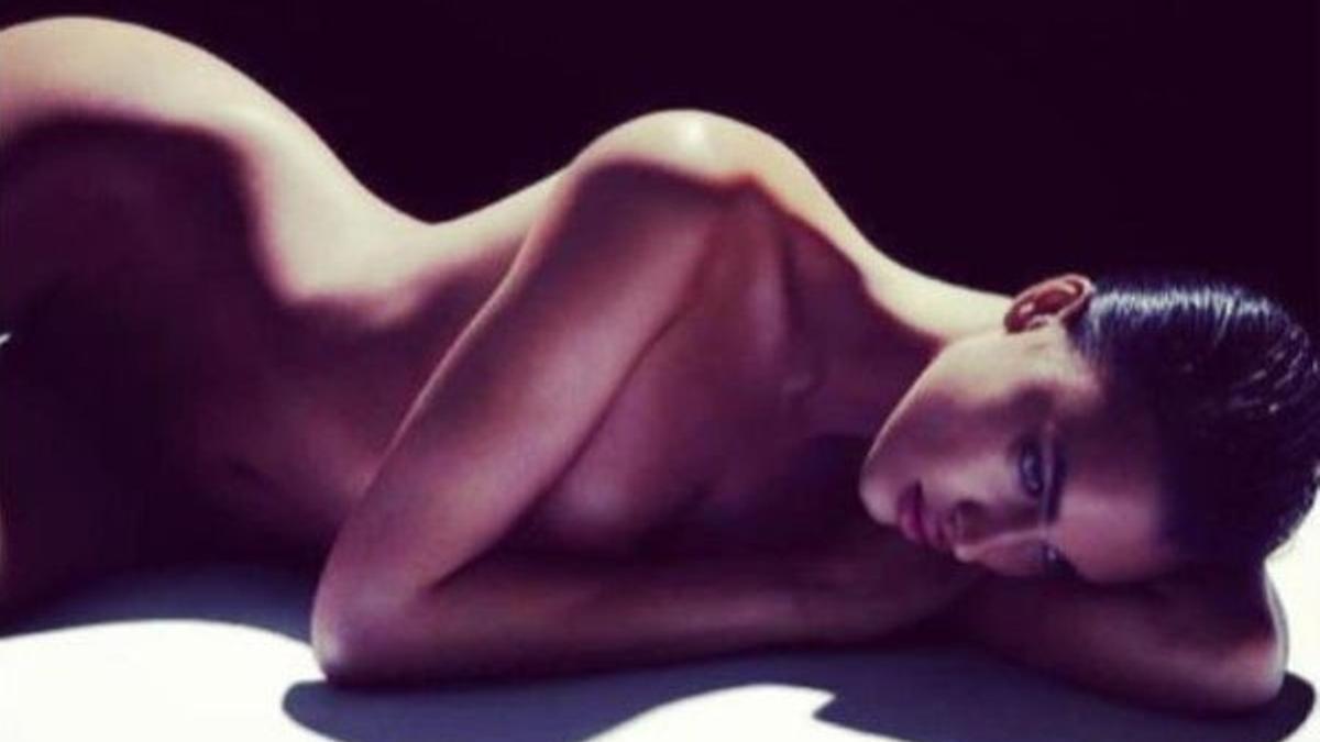 Irina Shayk se desnuda