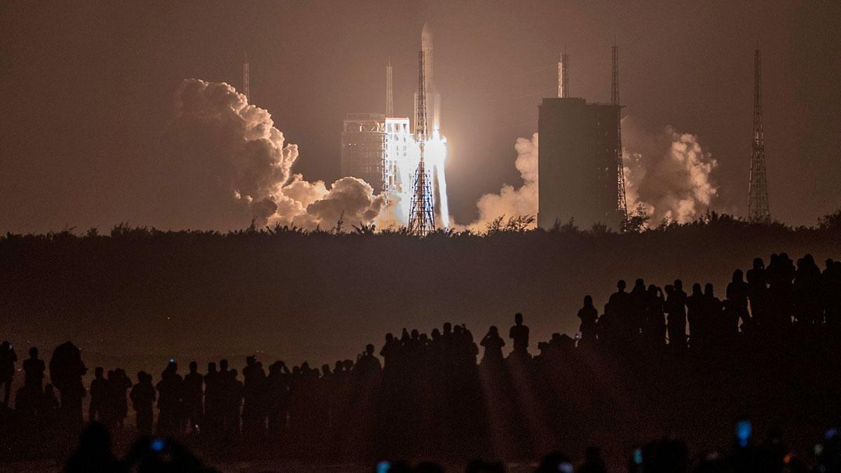 Lanzamiento de una misión China de exploración con robots a la luna, en noviembre del 2020