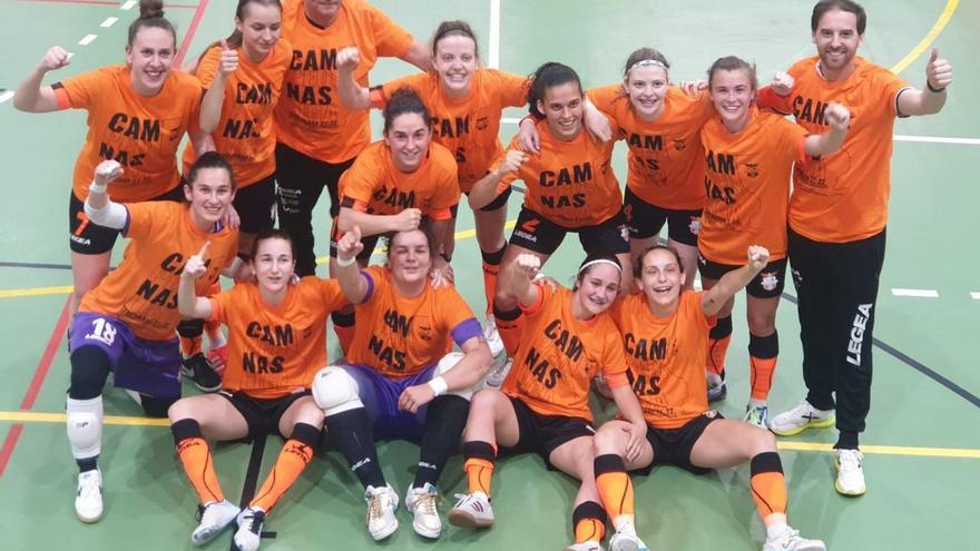 Las jugadoras del Amarelle, con camisetas de campeonas, celebran el título. |  // LA OPINIÓN