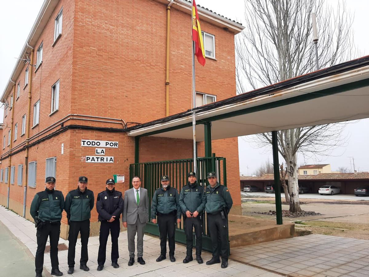 Reunión de coordinación entre la Subdelegación del Gobierno, Policía Nacional y Guardia Civil celebrada hoy de forma excepcional en el cuartel de la Benemérita de Toro.