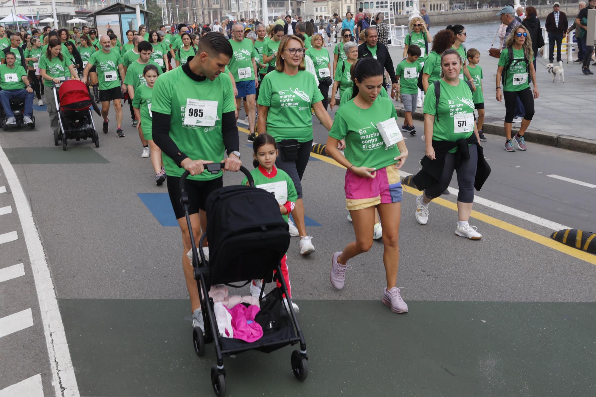 EN IMÁGENES: Asturias se echa a la calle para correr contra el cáncer