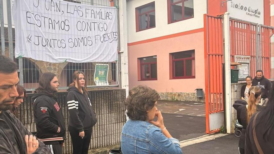 La polémica por el cese del director de un colegio de Mieres: el afectado ve la medida "desproporcionada" y el Principado argumenta que se cometió "una infracción muy grave"