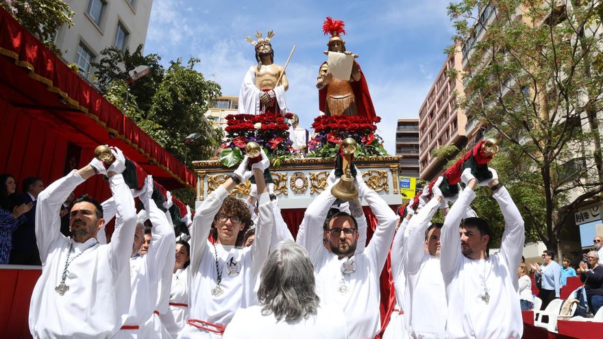 La Sentencia de Jesús rompe el silencio del Viernes Santo en Alicante