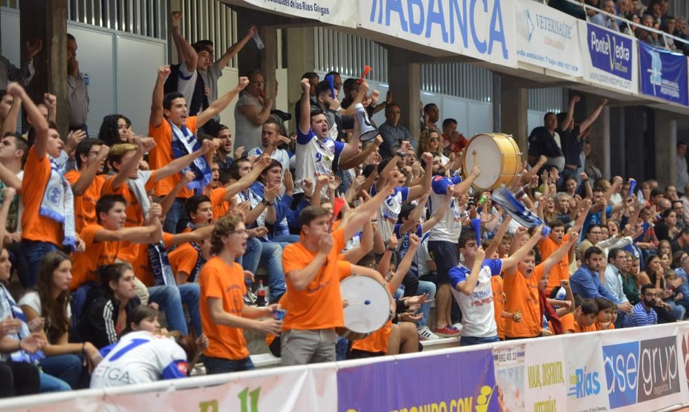 Oda al balonmano con premio para el Teucro