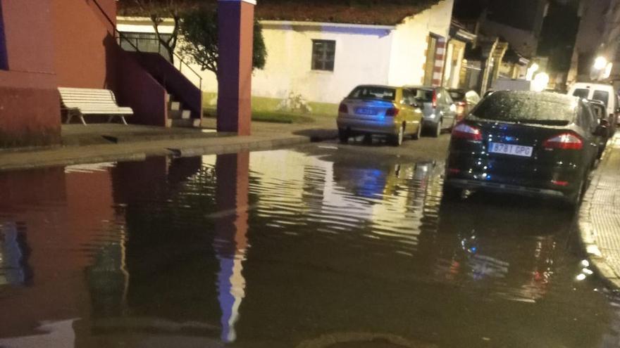 Inundaciones en la Ribeira, en Betanzos, por el desbordamiento del Mandeo