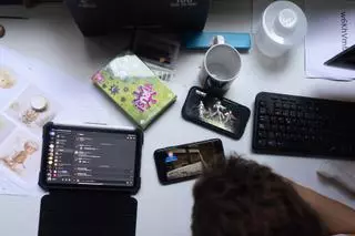 El experto Silvestre del Río advierte de los riesgos de Internet para los menores: "TikTok es el oasis de los pedófilos"