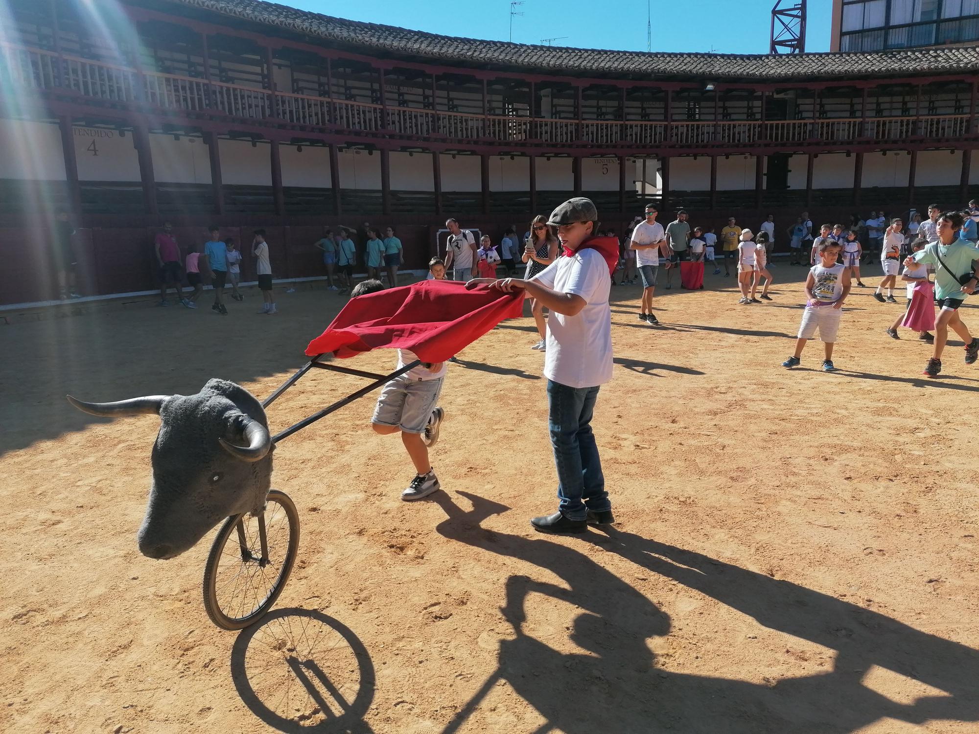 Los niños se suman a la fiesta en Toro