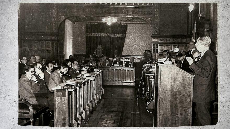 Cuando Asturias se hizo mayor: las crónicas políticas (y otras piezas periodísticas) de la Transición firmadas por José Manuel Vaquero