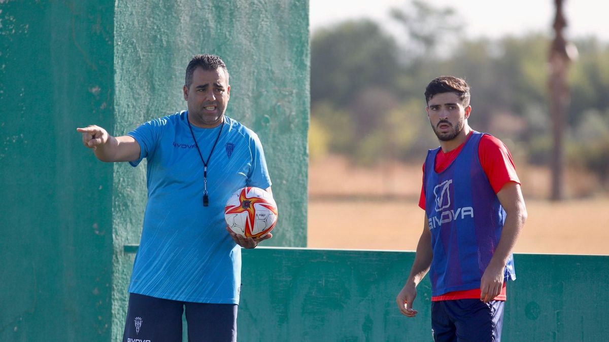 Germán Crespo junto a Adrián Turmo, la última baja en la enfermería blanquiverde.