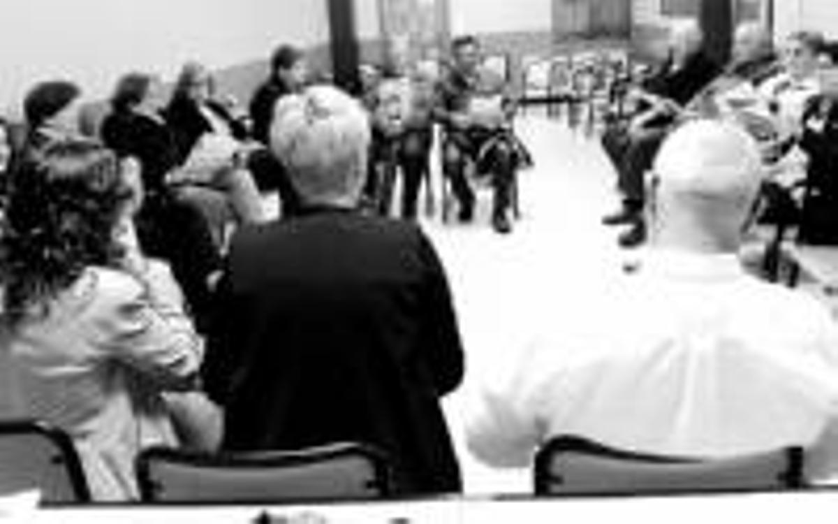 El consistorio edita un boletín informativo