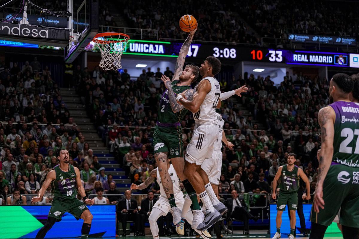 Partido disputado entre Unicaja y Real Madrid