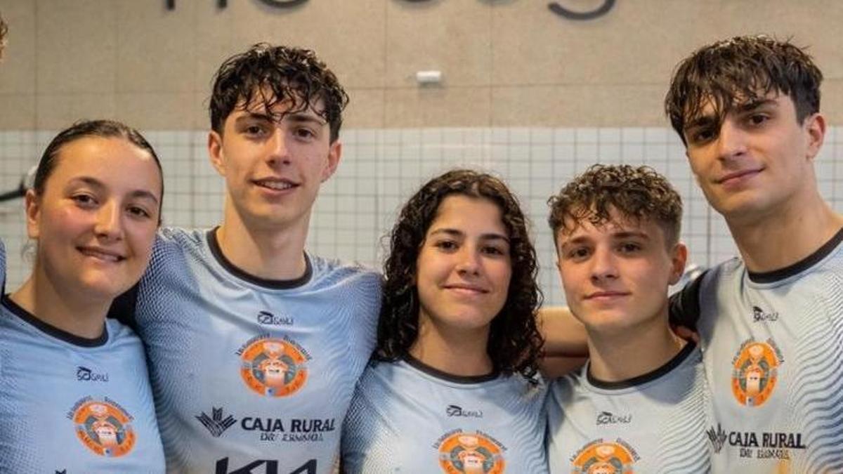 Equipo absoluto del Salvamento y Socorrismo Benavente en Valladolid.