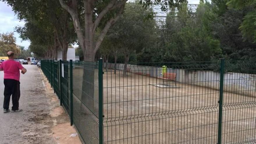 Valencia abre tres zonas de esparcimiento para perros y tres áreas recreativas