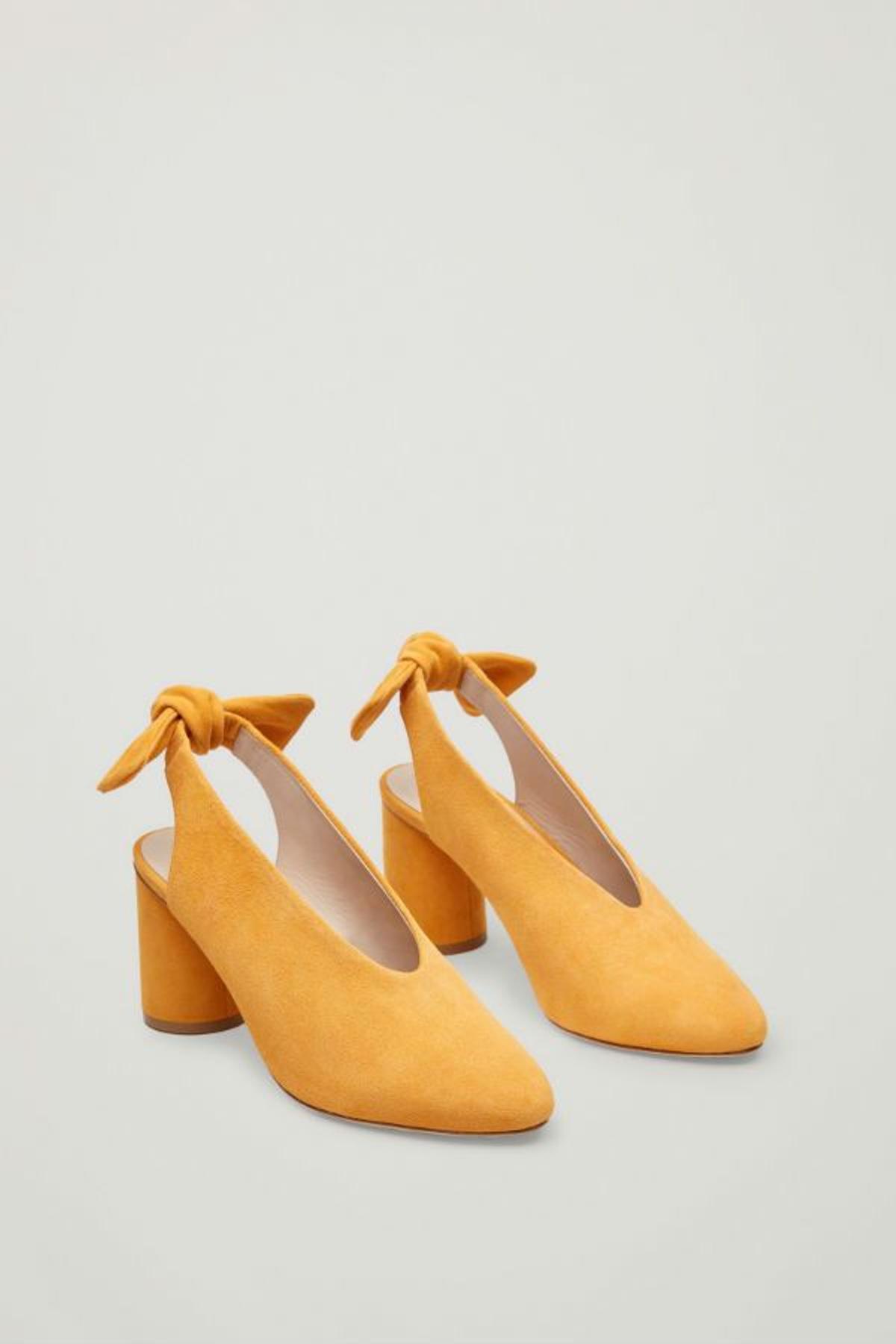 Prendas y complementos en amarillo: Zapatos de Cos