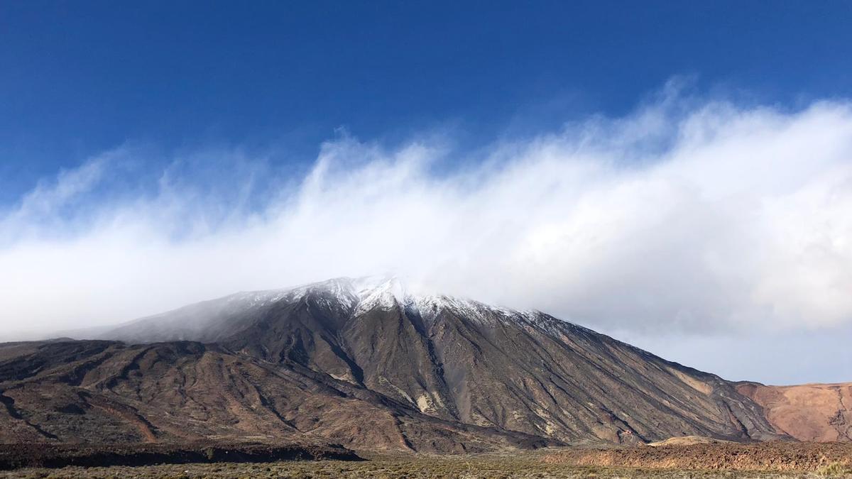 La borrasca deja nieve en Canaias