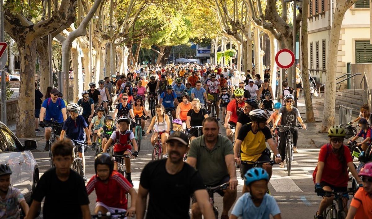 Imagen de archivo de la Pedalada de Castelldefels. Imagen de archivo de la Pedalada de Castelldefels.