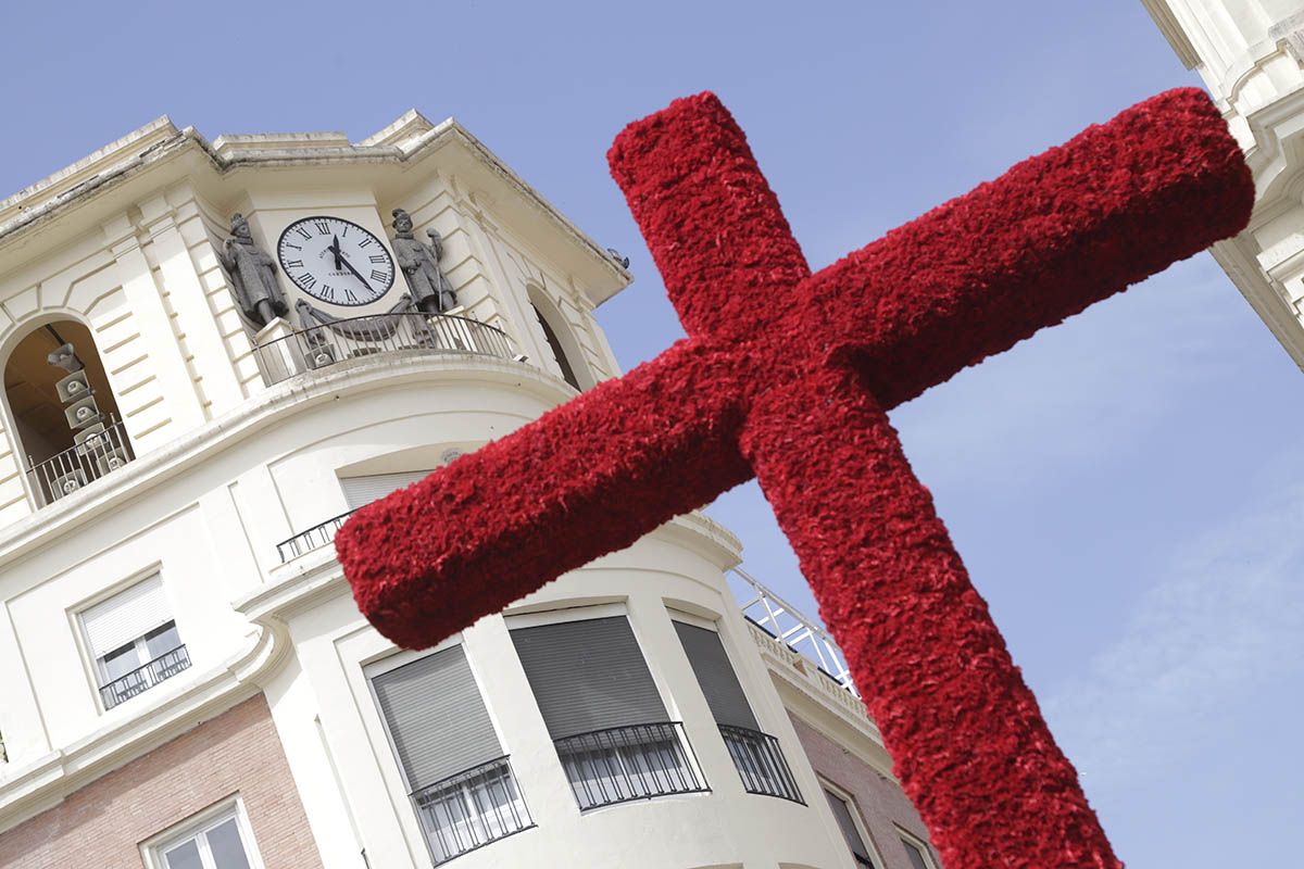 Cruz de Mayo Municipal en la plaza de las Tendillas