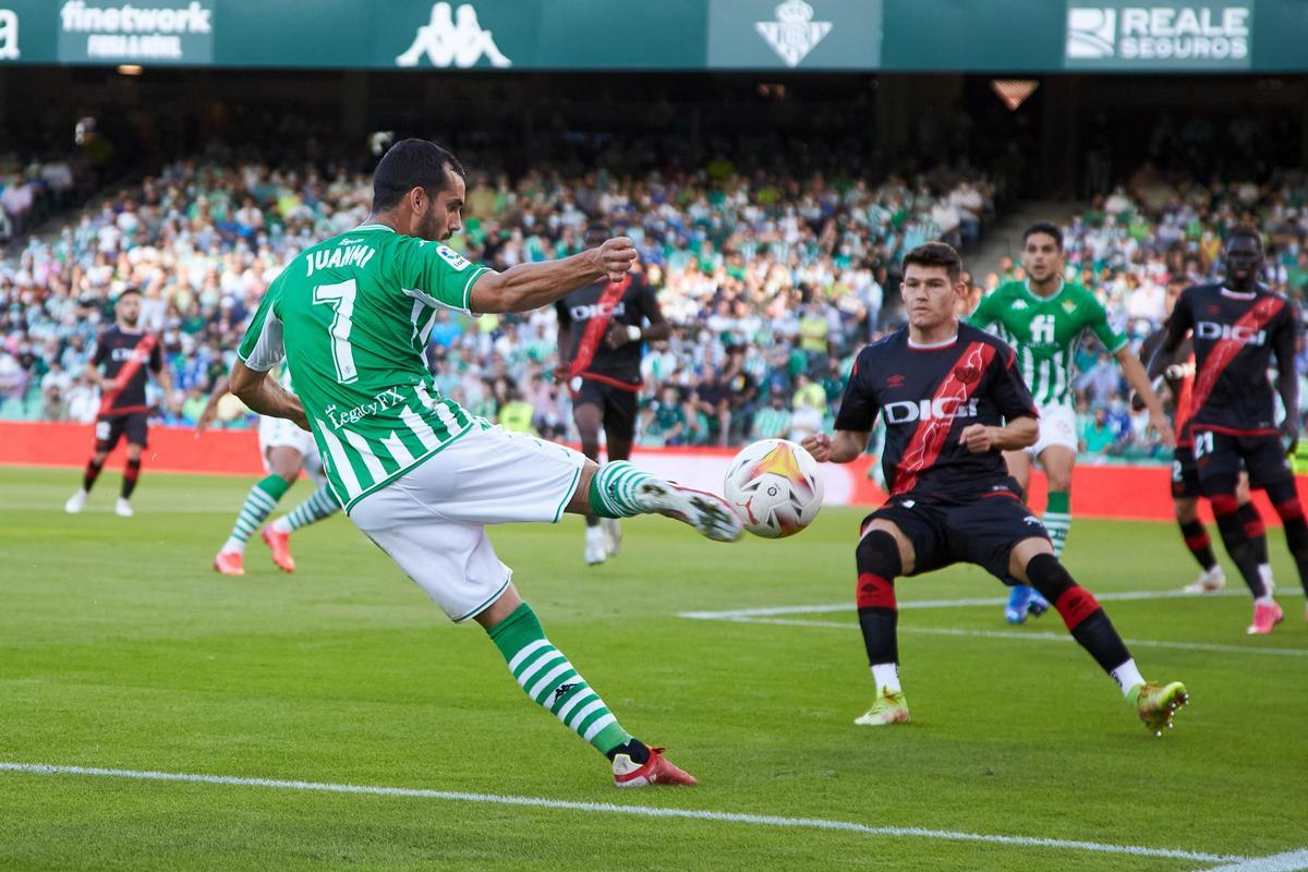 Juanmi Jiménez puso el 2-0 para el Betis.