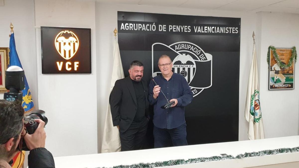 Gennaro Gattuso en la Agrupación de Peñas del Valencia CF