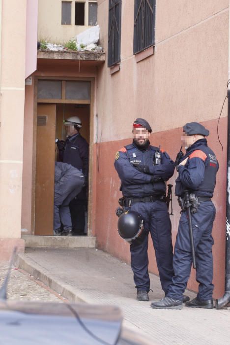 El dispositiu contra el frau elèctric s'ha fet en diversos blocs de pisos del barri de Font de la Pólvora de Girona