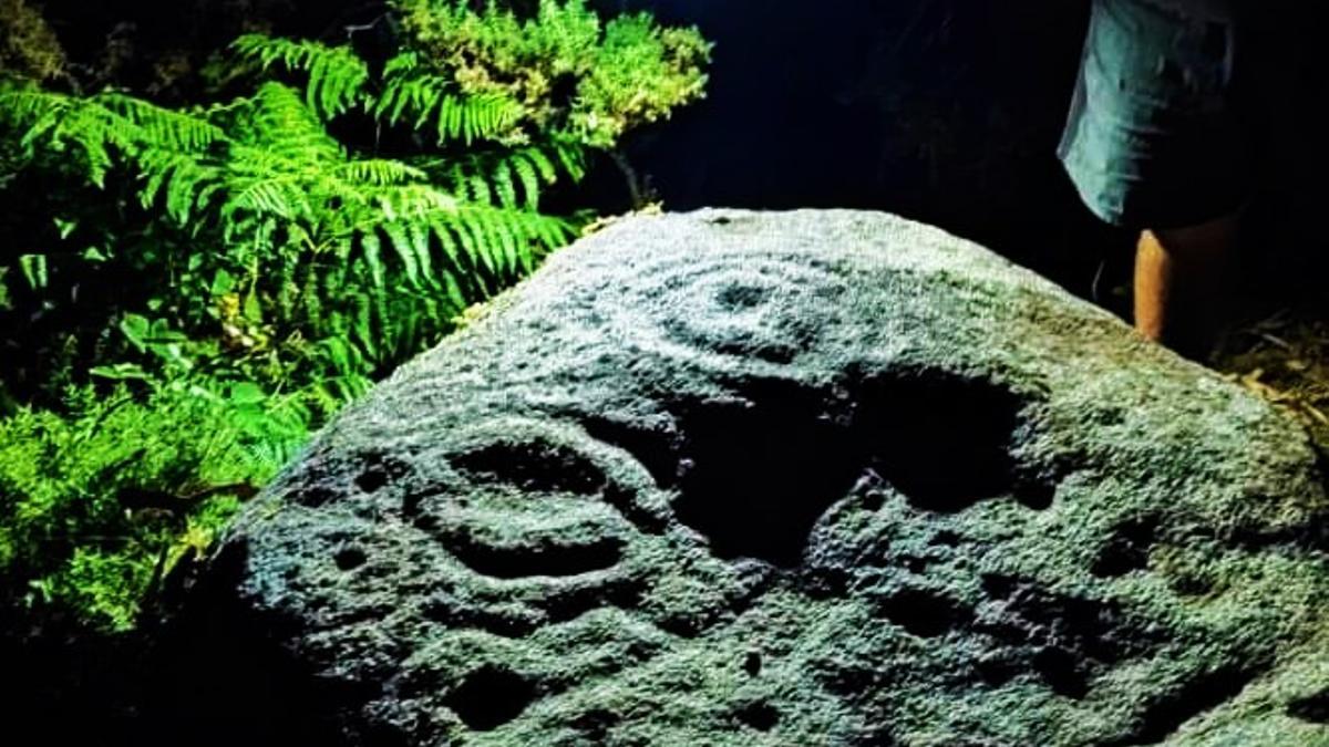 Uno de los petroglifos hallados en el entorno de Monte do Gato.