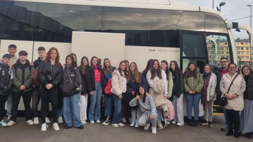 Baiona y Pornic estrechan lazos con un intercambio del Cova Terrena al Collège Mounés