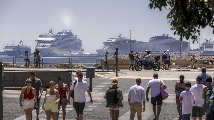 Masificación turística: Alquiler vacacional y cruceros cargan contra las restricciones del alcalde de Palma