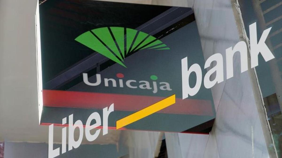 La integración de Liberbank y Unicaja quedará completada en 2023, según Manuel Menéndez