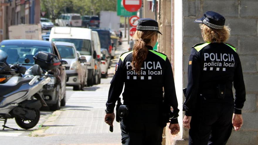 Detingut un jove de Manresa per donar una puntada de peu a un agent de policia