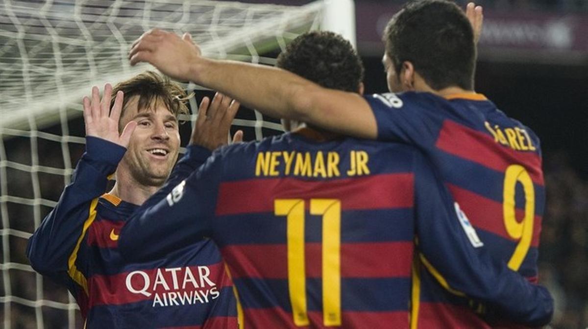 jcarmengol31999791 barcelona   28 11 2015    messi agradece a neymar 151229200633