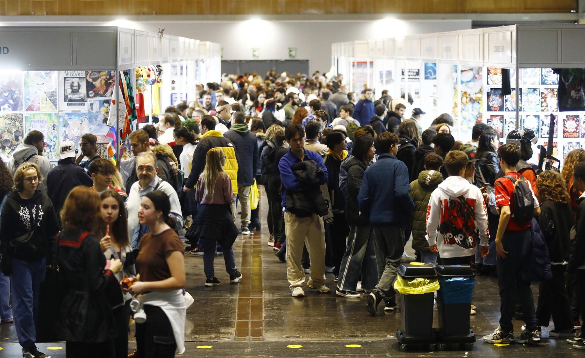 Gran ambiente en el Salón del Cómic de Zaragoza