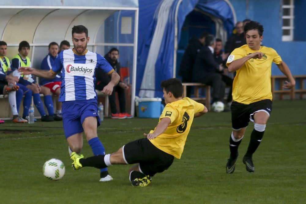 El partido entre el Real Avilés y el Urraca, en imágenes