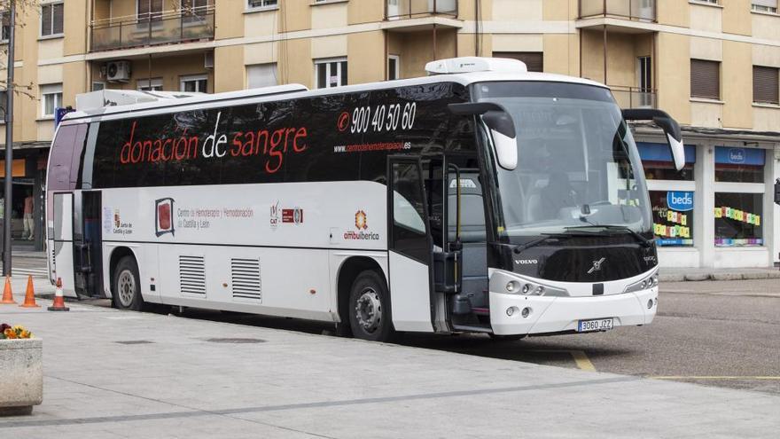 Autobús de donación de sangre en Zamora.