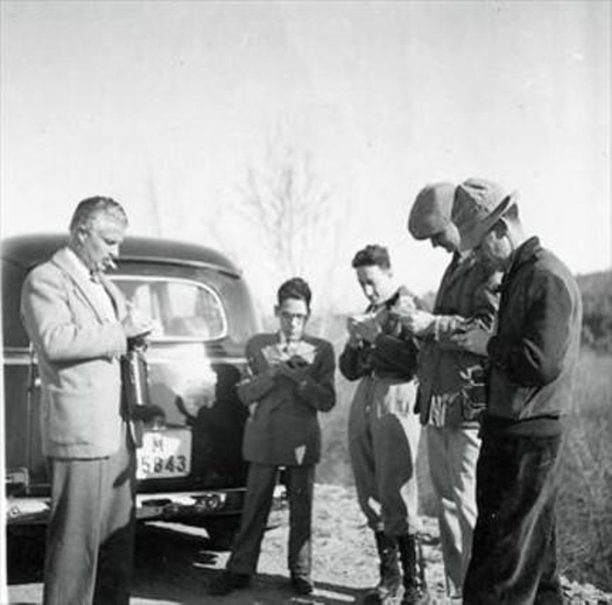 Els salvadors 8 Valverde (el segon per l’esquerra), González Gordon (el quart) i Bernis, amb Federico Travé i Ramón Sáez Royuela.