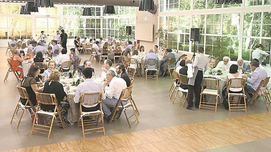 Bodega Les Useres maridó la cena de gala de los alcaldes
