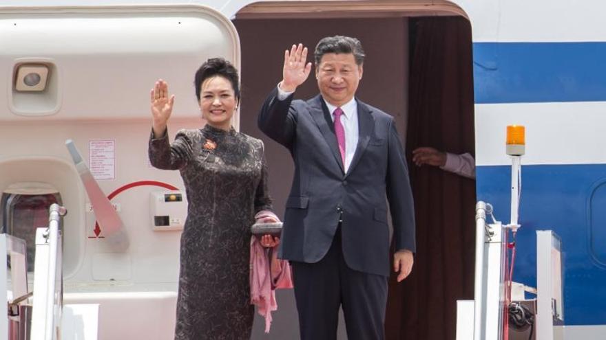 Xi Jinping a su llegada a Hong Kong.