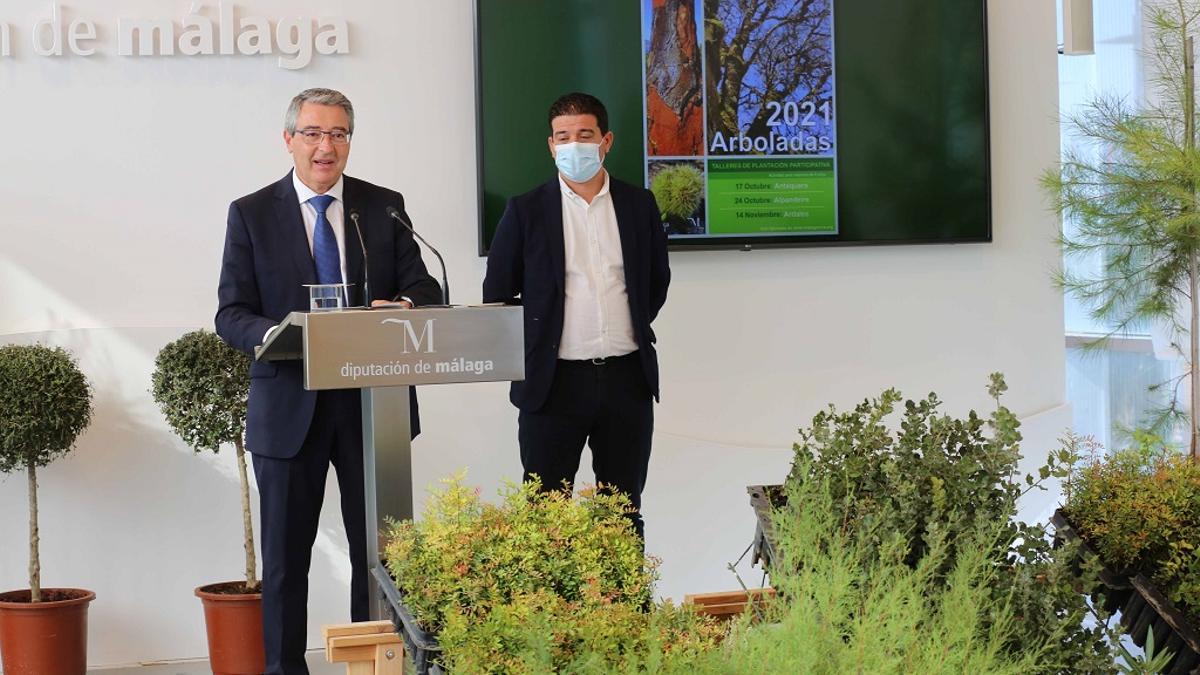 El presidente de la Diputación de Málaga, Francisco Salado, presentas las nuevas jornadas.